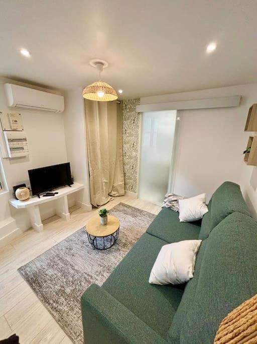 L'Escobar Troyen Appartement Troyes Buitenkant foto