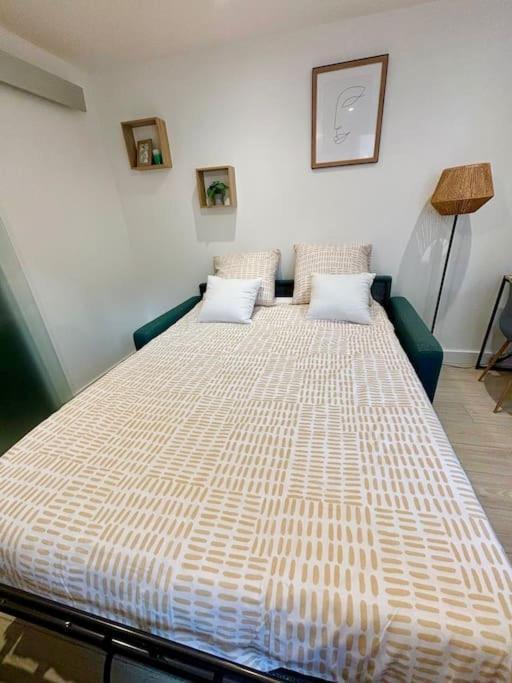 L'Escobar Troyen Appartement Troyes Buitenkant foto